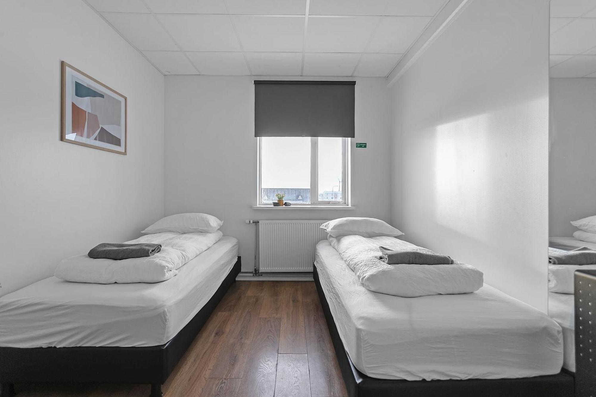 Bank Guesthouse By Kef Airport كيفلافيك المظهر الخارجي الصورة